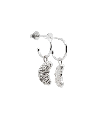 Skin me like a mandarin piece - medium earhoops